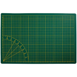Tapis de découpe autoreconstituant