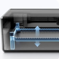 xTool X1 avec base AutoLift pour ajuster la hauteur du plateau