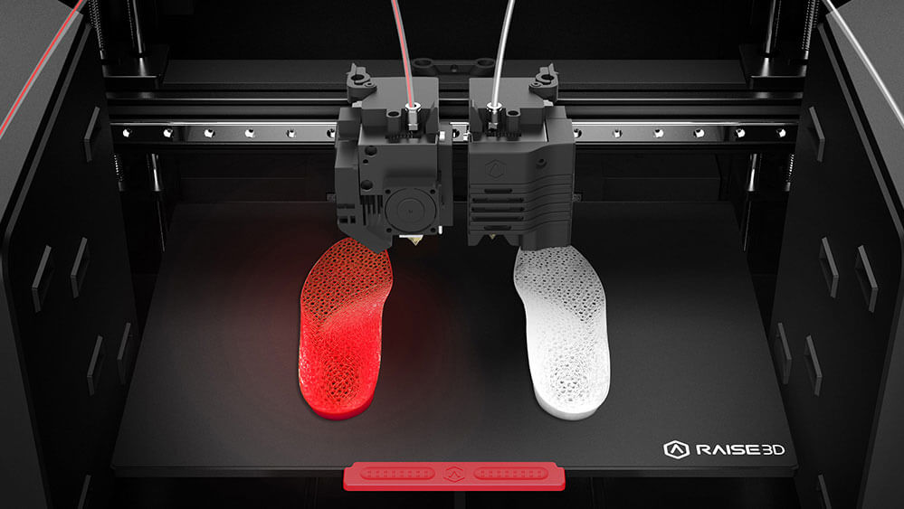 Imprimante 3d à Double Extrudeuse Qui Imprime Deux